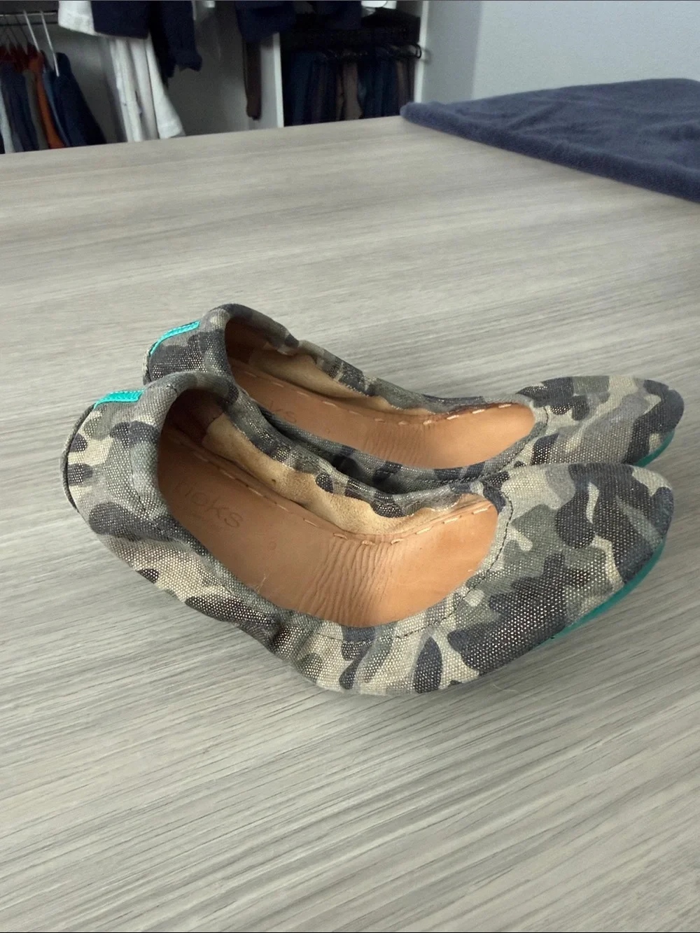 Tieks Women's Camo Canvas Ballet Flats - Green & Black